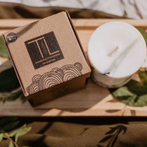 hand made soy wax candle with cinnamon scent