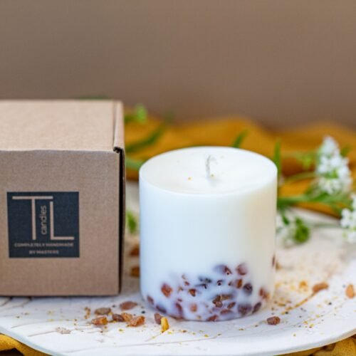 hand made soy wax candle with pine scent