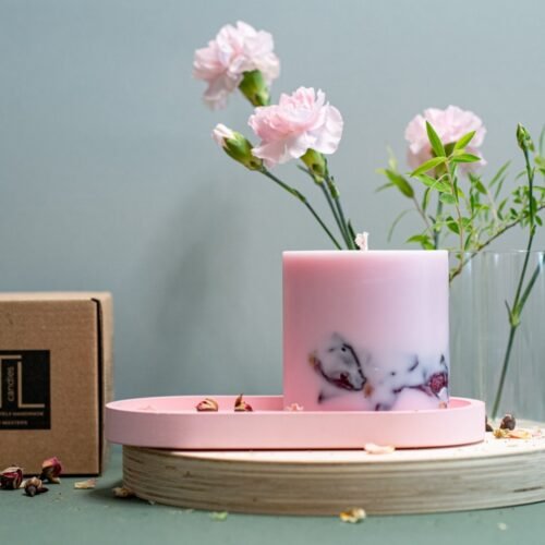 hand made soy wax candle with peony scent