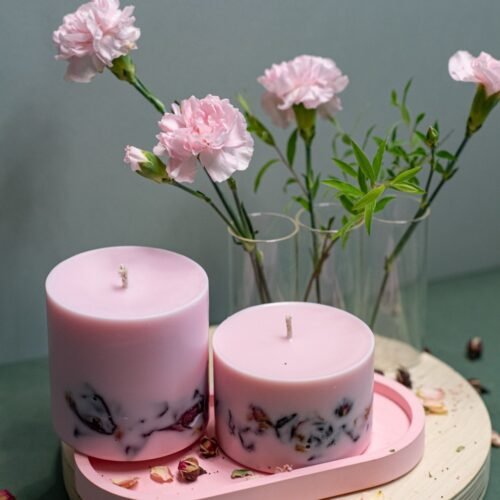 hand made soy wax candle with peony scent