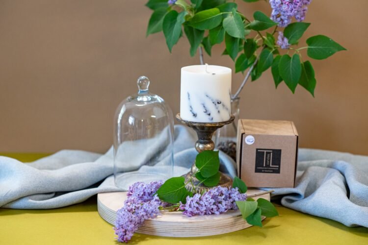 hand made soy wax candle with lavender scent white