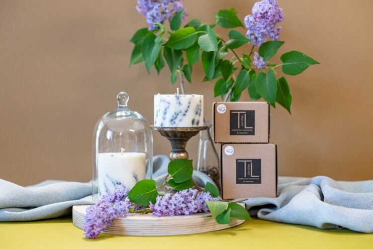 hand made soy wax candle with lavender scent white