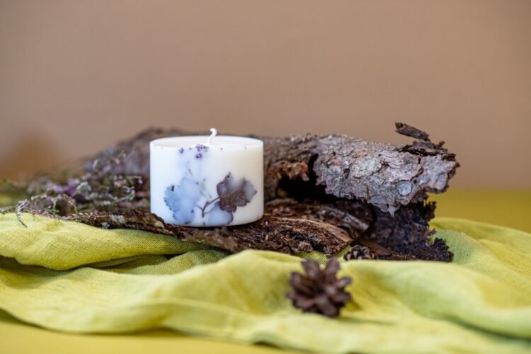 hand made soy wax candle with forest scent white