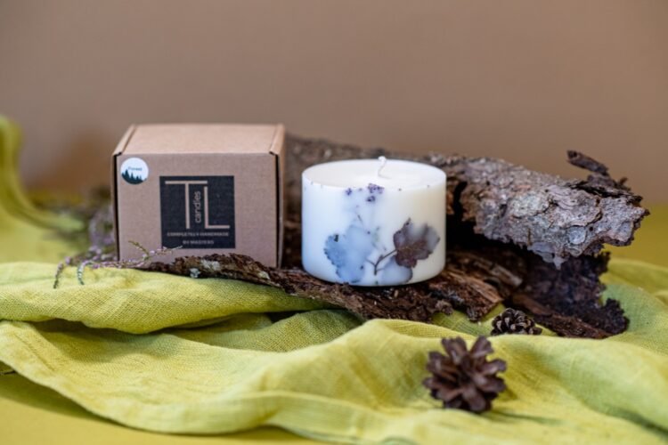 hand made soy wax candle with forest scent white