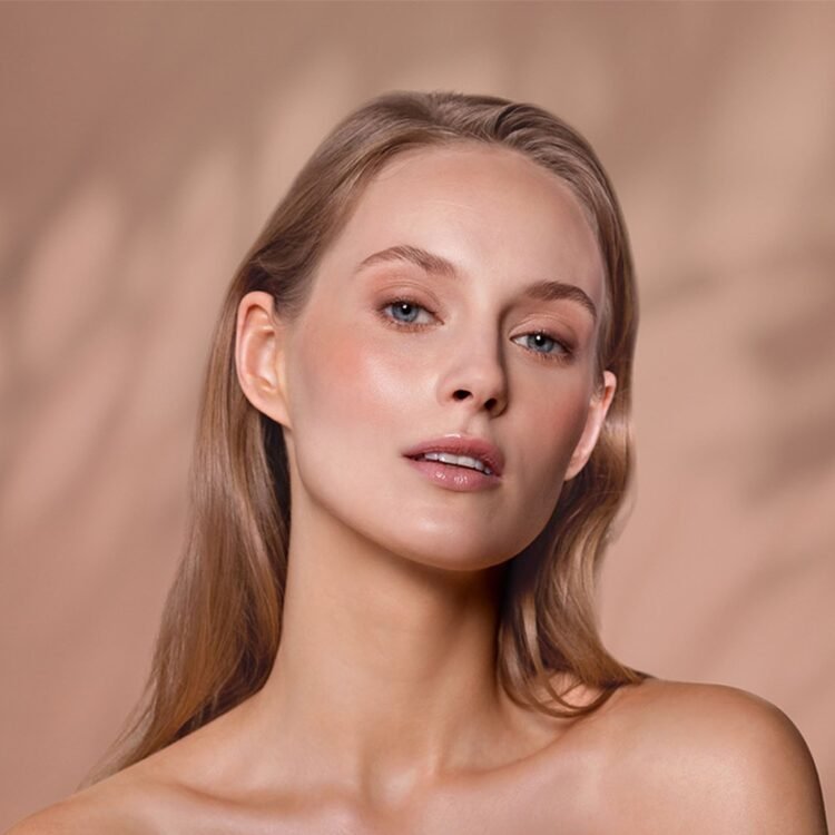 joik-organic-beauty-highlighter-stick-01-nude-shimmer-52ad40ba.jpg Organic Beauty izgaismotājs zīmulī 01- Dabīgs mirdzums
