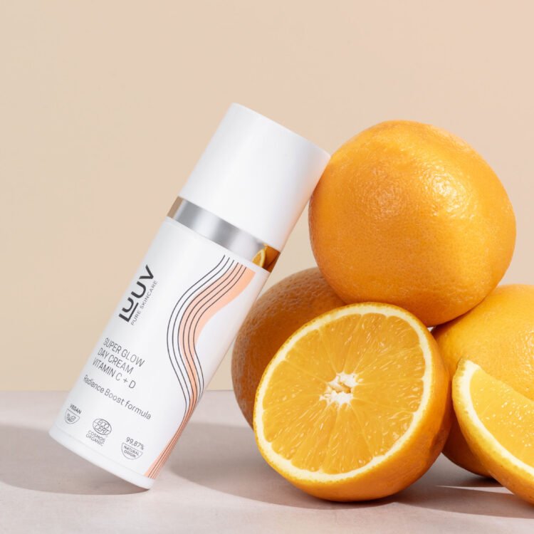 Super Glow dienas krēms ar C un D vitamīnu (COSMOS), 50 ml