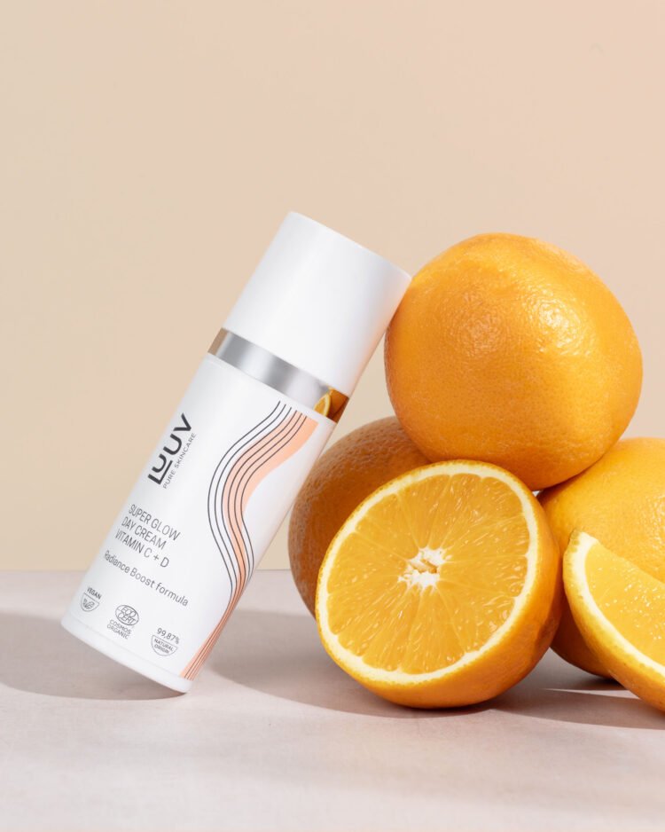 luuv_sept-001-3.jpg Super Glow dienas krēms ar C un D vitamīnu (COSMOS), 50 ml