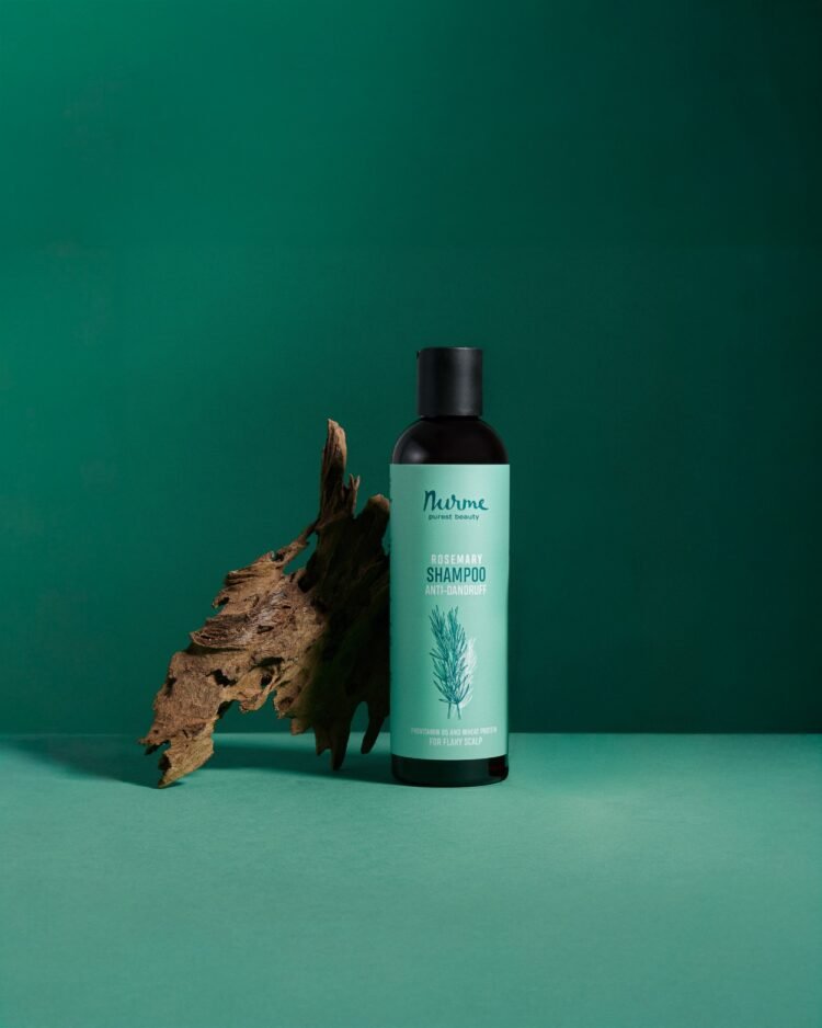 rosemary-conditioner-for-damaged-hair-250-ml-duplicate-382226bb.jpg Pretblaugznu šampūns ar rozmarīnu, 250 ml